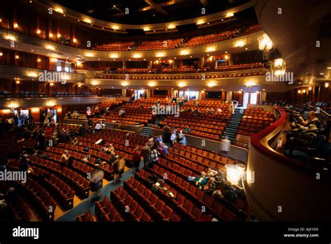 Ordway st paul - Ordway Center for the Performing Arts, Saint Paul, Minnesota. 34,314 likes · 866 talking about this · 140,967 were here. Recognized as one of the country’s leading non profit performing arts centers,...